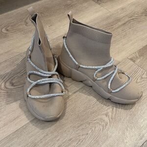 Stylish Tan Women's Sock Sneakers